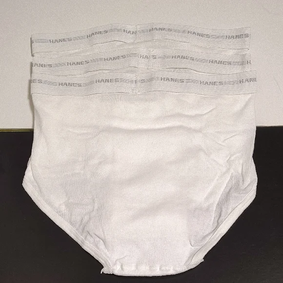 Vtg Hanes Classic White Men's Briefs Size 34- 3 Pack - Picture 3 of 6